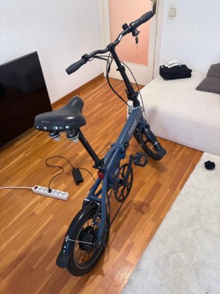 Bicicleta eléctrica plegable