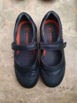 Zapatos colegiales Biomecanics negros