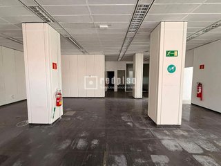 Local comercial en alquiler en La Malva-rosa en Valencia