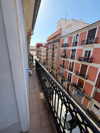 Piso en alquiler en La Roqueta en Valencia