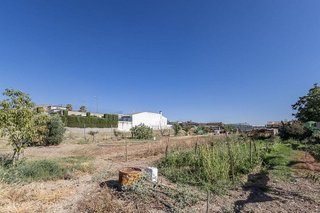 Terreno en venta en Pinos Puente