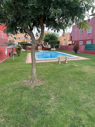 Casa adosada en alquiler en Altos - La Florida en Orihuela