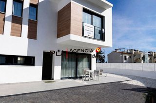 Chalet en venta en El Montgó en Dénia