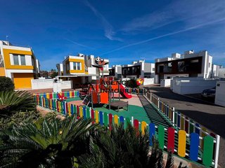 Chalet en venta en El Montgó en Dénia