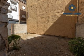 Terreno en venta en Barrio de Zaidín en Granada