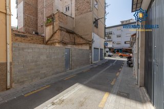 Terreno en venta en Barrio de Zaidín en Granada