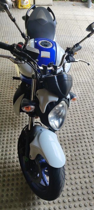 SUZUKI SFV GLADIUS 650 2012