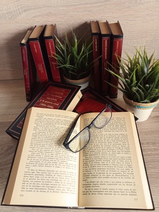 Colección Biblioteca de Historia Orbis 1985