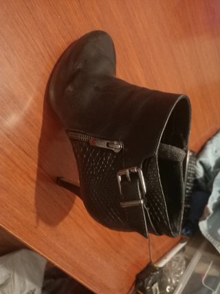 Botines de tacón negros