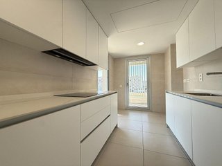 Piso en alquiler en Valdebebas - Valdefuentes en Madrid