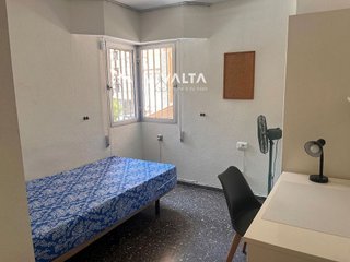 Piso en alquiler en Ciutat Jardí en Valencia