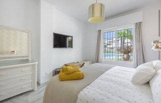 Piso en alquiler en Lomas de Marbella Club en Marbella