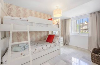 Piso en alquiler en Lomas de Marbella Club en Marbella