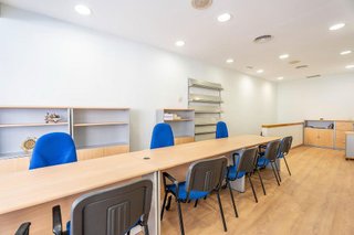 Local comercial en venta en Almagro en Madrid