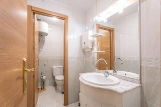 Local comercial en venta en Almagro en Madrid