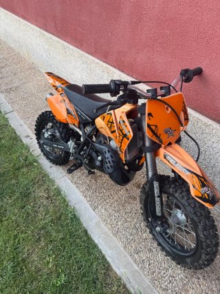 Moto 85cc 2tiempos Rebel Master SIN MARCHAS