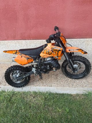 Moto 85cc 2tiempos Rebel Master SIN MARCHAS