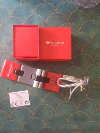 Regleta alargadera USB con varios puertos.