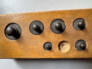 Bilancia d'Epoca in Ottone con Pesetti