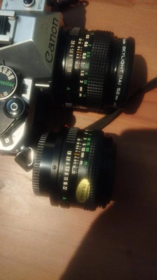 Canon AE-1 Program + objetivo + accesorios