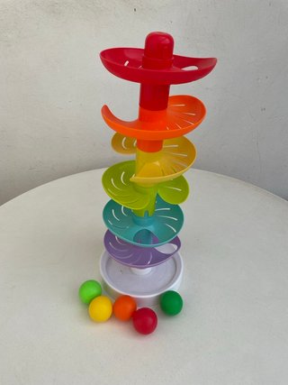 Torre espiral de bolas para bebés