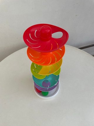 Torre espiral de bolas para bebés