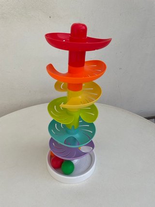 Torre espiral de bolas para bebés