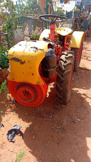 Tractor Pasquali Rojo