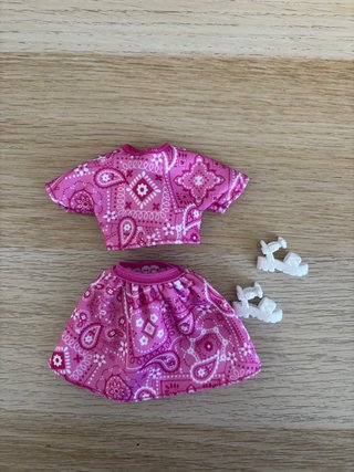 Conjunto Barbie: Top y Falda Rosa Bandana