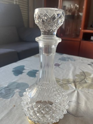 Jarra de cristal dorada