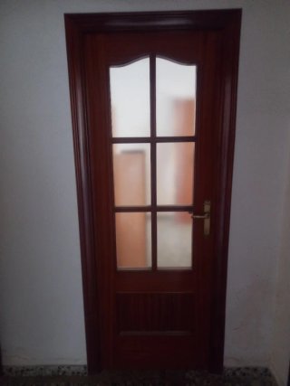 Puertas interiores de madera Sapelly 50€/ud.