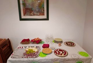Mesa de madera y metal