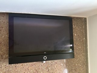 Televisor Loewe Negro