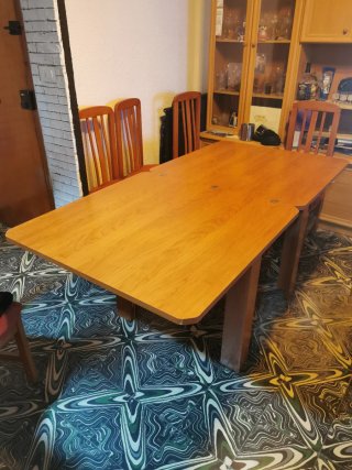 Mesa de comedor extensible de madera