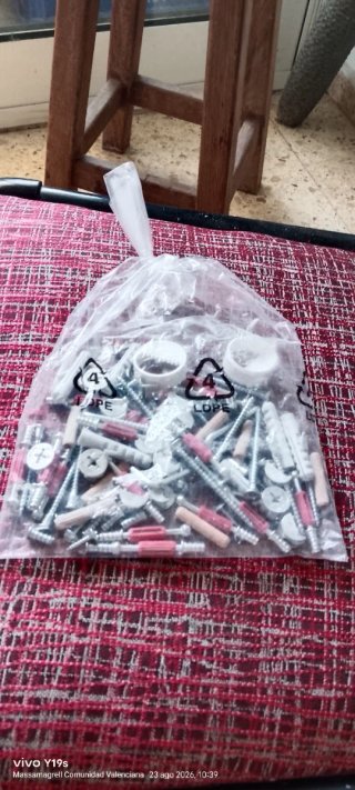Kit Bricolaje Tornillos y Tacos