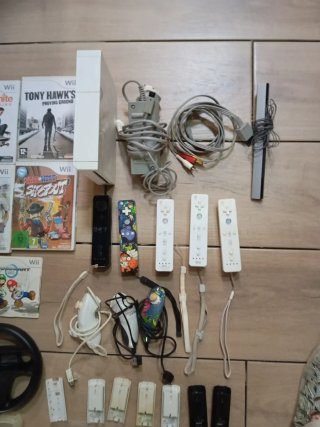 Nintendo Wii Completa con Juegos y Accesorios