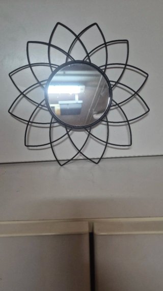 Set di tre specchi decorativi neri forgiati