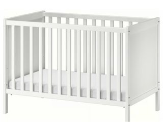 Cuna IKEA con colchón
