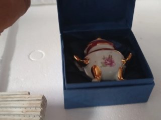 Mini zuppiera in porcellana con decori oro