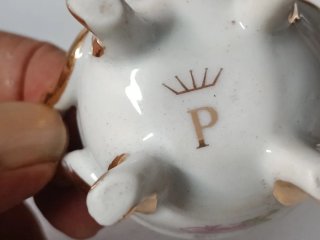 Mini zuppiera in porcellana con decori oro