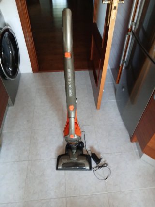 Aspiradora Taurus Turbo Brush
