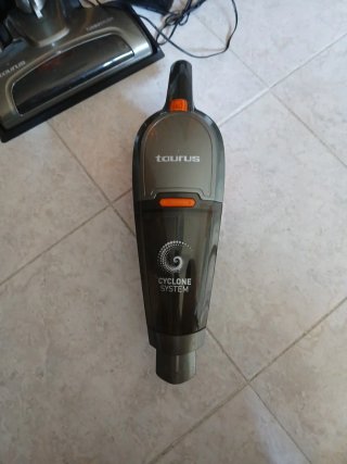 Aspiradora Taurus Turbo Brush
