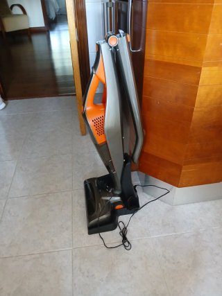 Aspiradora Taurus Turbo Brush