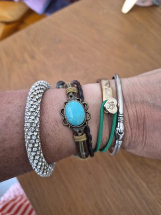 Lote 6 pulseras y brazaletes