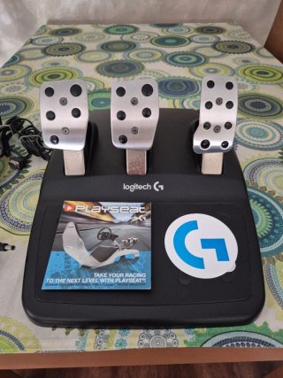 Volante y Pedales Logitech G920 Xbox