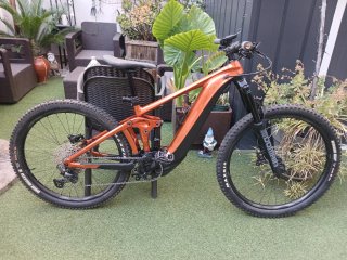 Bicicleta Eléctrica Giant Doble Suspensión