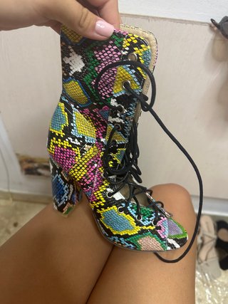 Tacones sin estrenar