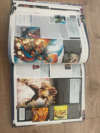 DC Comics la enciclopedia : la guía definitiva