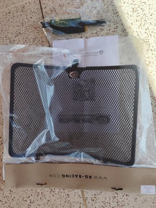 Protector Radiador Yamaha R1 04-06 R&G