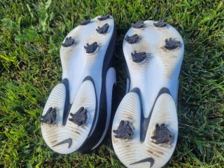 Zapatos de Golf Nike Negros y Blancos